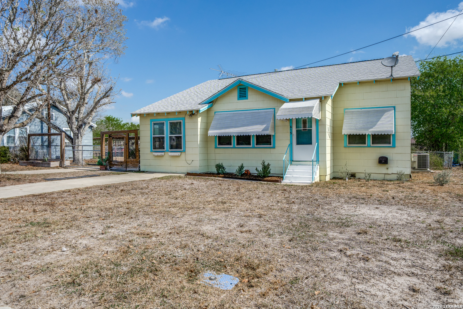 615 Main Karnes City TX 78118