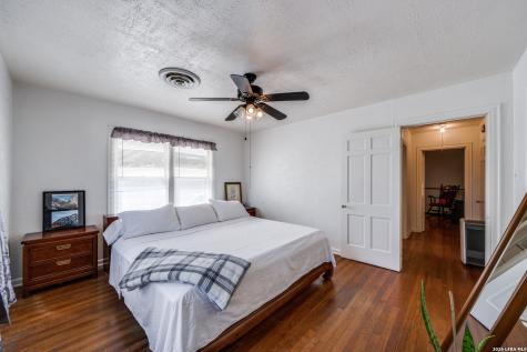 615 Main Karnes City TX 78118