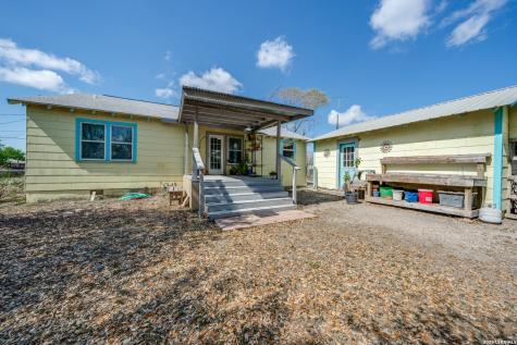 615 Main Karnes City TX 78118