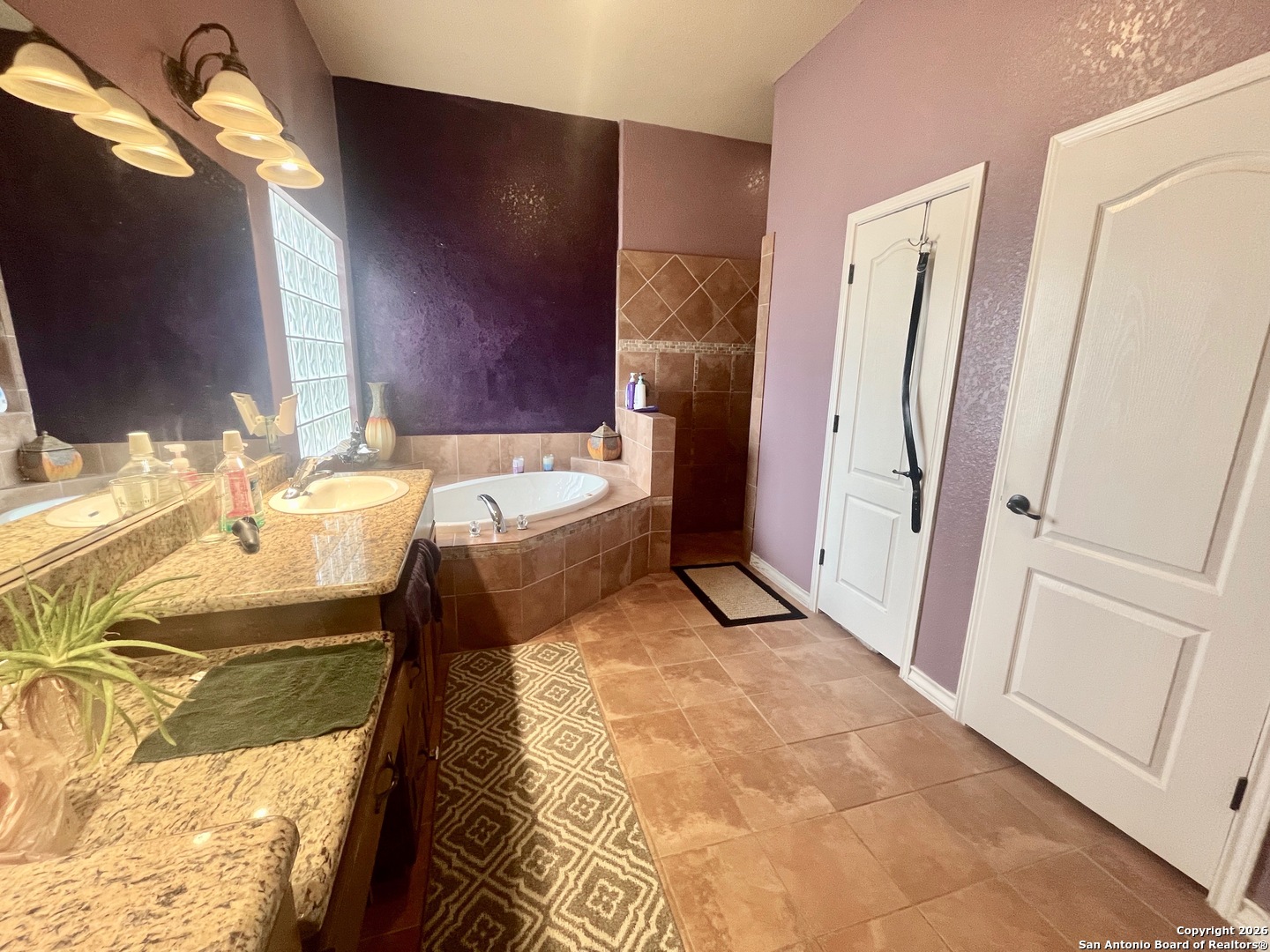 438 Rosewood Drive La Vernia TX 78121