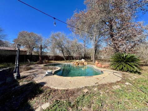 438 Rosewood Drive La Vernia TX 78121