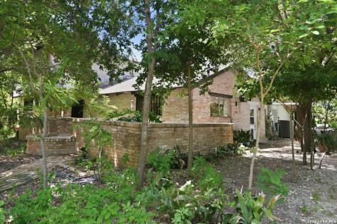 1447 S Main Street Ingleside TX 78362