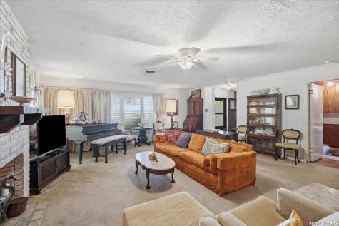 1447 S Main Street Ingleside TX 78362