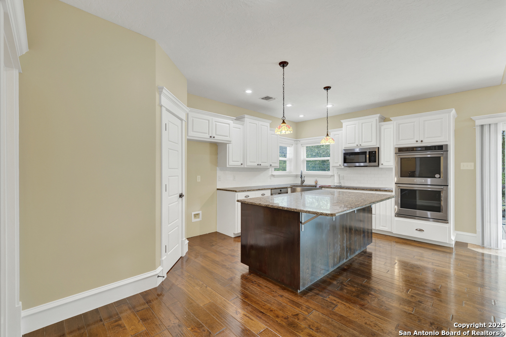 204 Falling Hills New Braunfels TX 78132