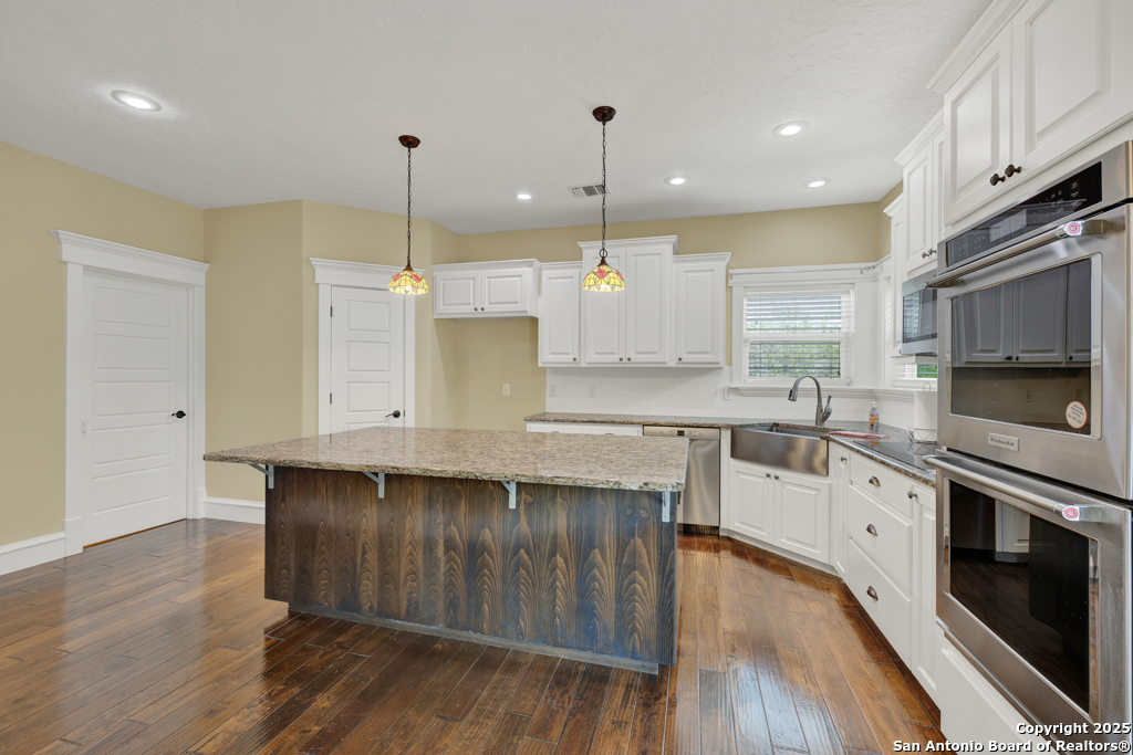 204 Falling Hills New Braunfels TX 78132