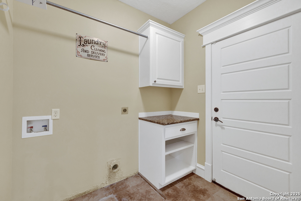 204 Falling Hills New Braunfels TX 78132