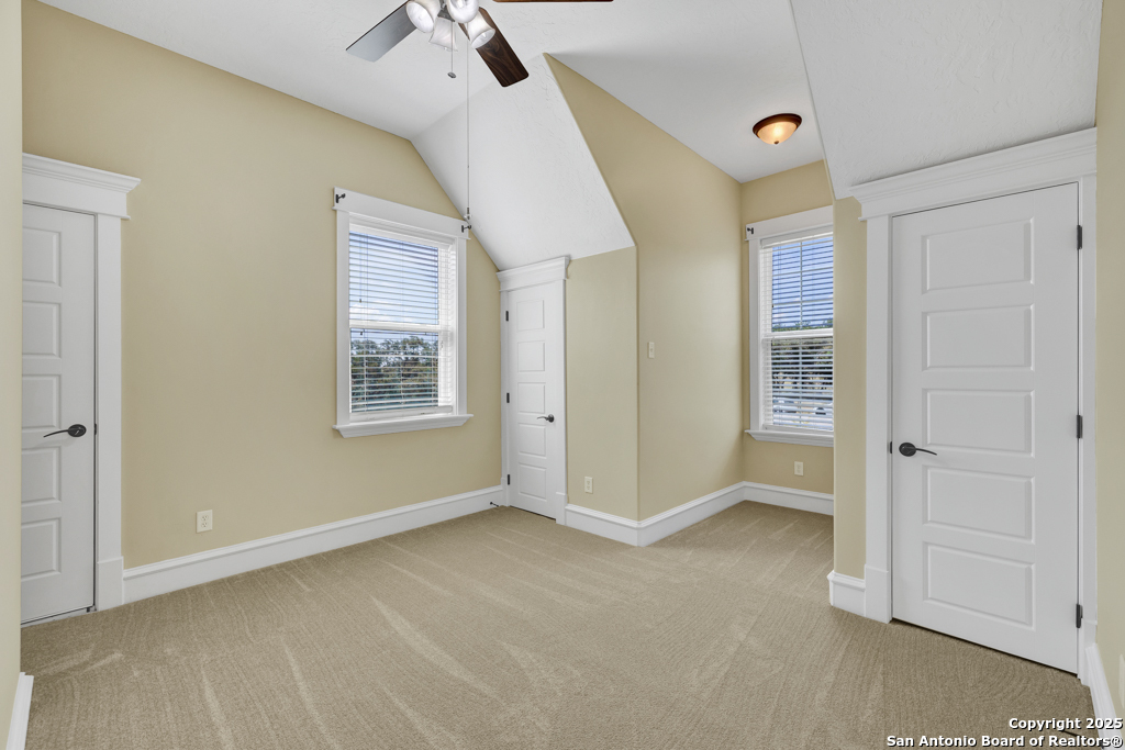 204 Falling Hills New Braunfels TX 78132