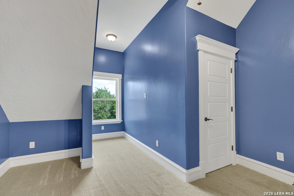 204 Falling Hills New Braunfels TX 78132