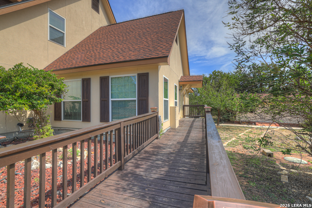204 Falling Hills New Braunfels TX 78132