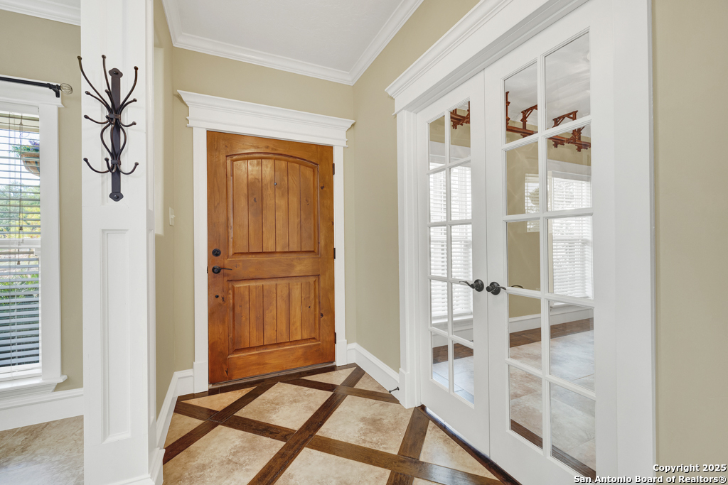204 Falling Hills New Braunfels TX 78132