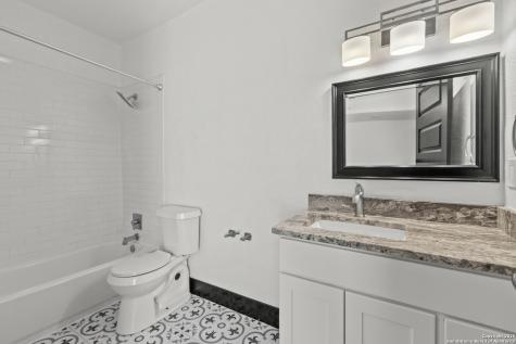 726 E Highland Boulevard San Antonio TX 78210