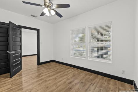 726 E Highland Boulevard San Antonio TX 78210