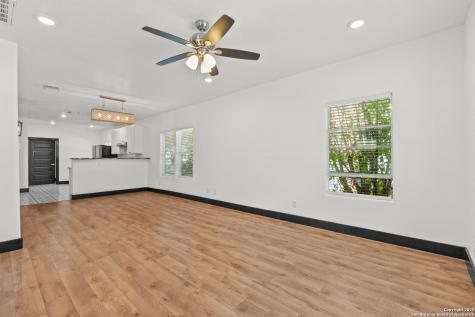 726 E Highland Boulevard San Antonio TX 78210