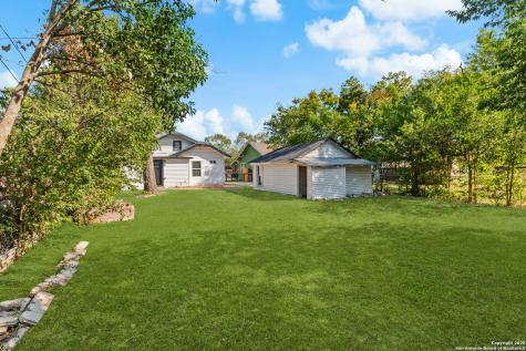 726 E Highland Boulevard San Antonio TX 78210