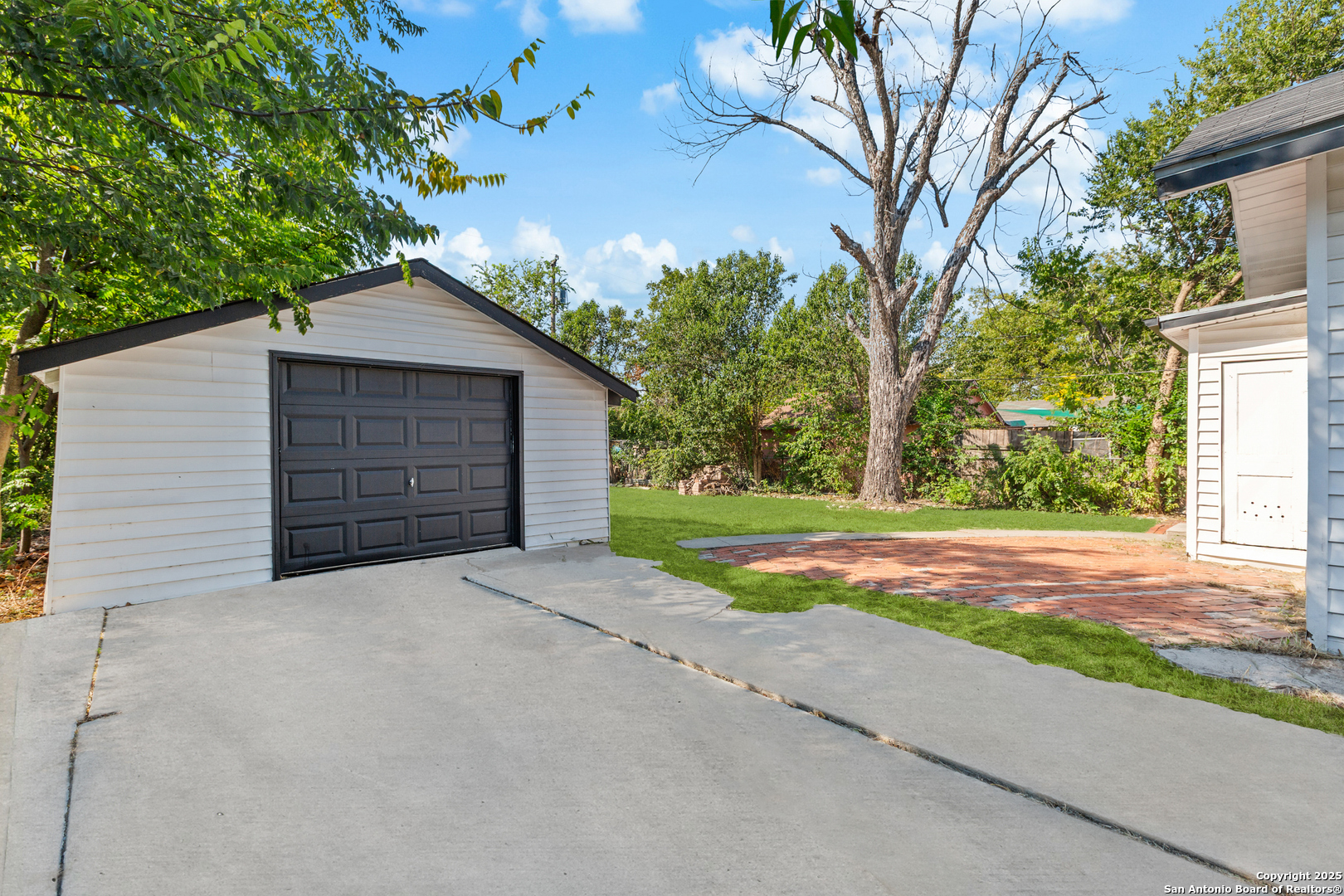 726 E Highland Boulevard San Antonio TX 78210