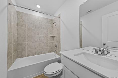 16055 Mahogany Way Elmendorf TX 78112
