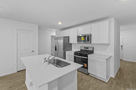 16055 Mahogany Way Elmendorf TX 78112
