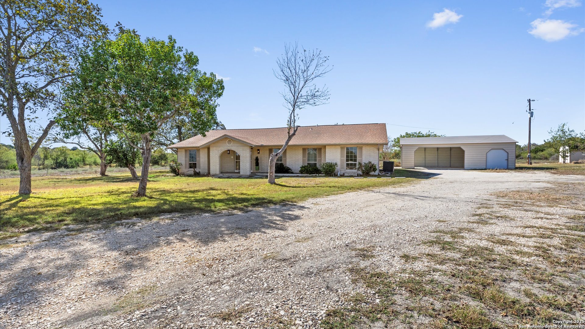 7974 Green Valley Road Marion TX 78124
