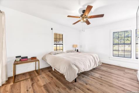15080 Macdona Lacoste Road Lacoste TX 78039