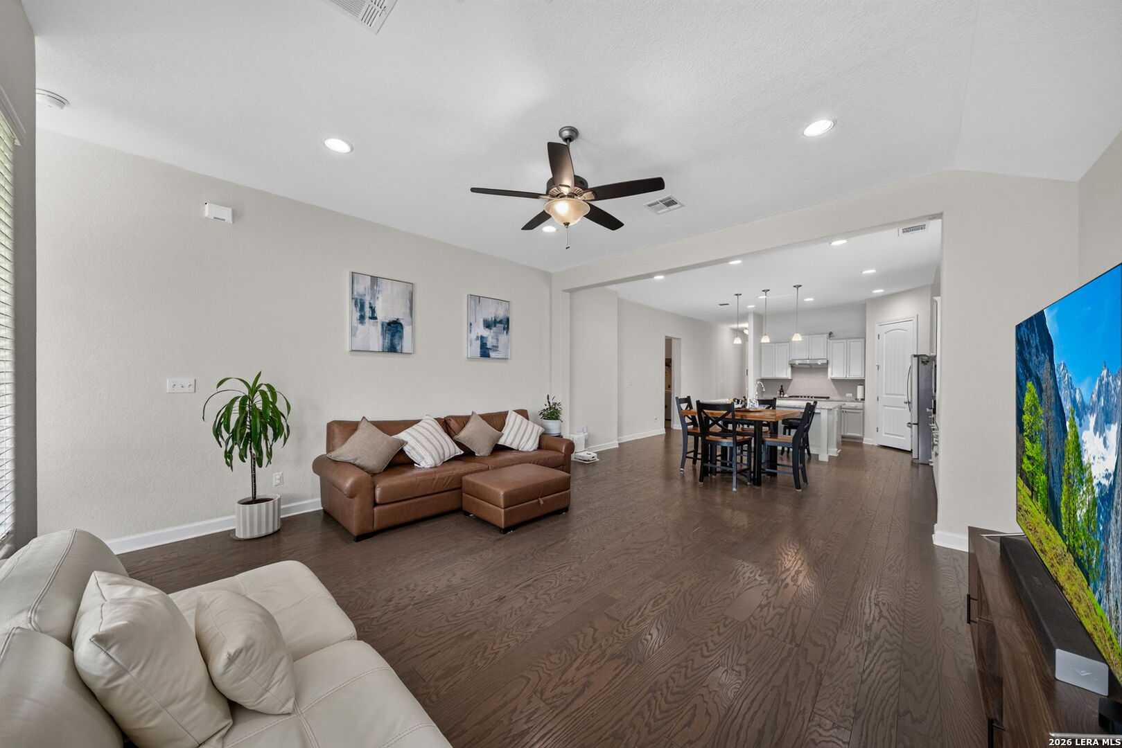 4723 Island Hollow Marion TX 78124