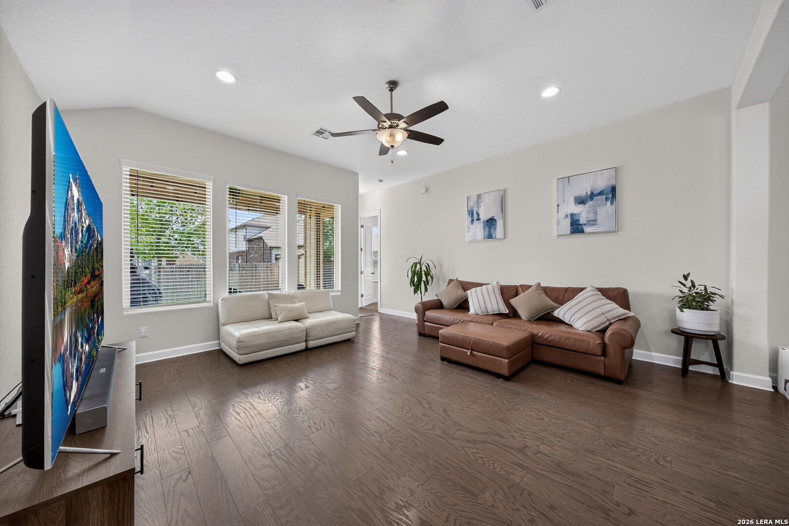 4723 Island Hollow Marion TX 78124
