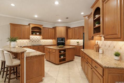 24630 Bogey Ridge San Antonio TX 78260