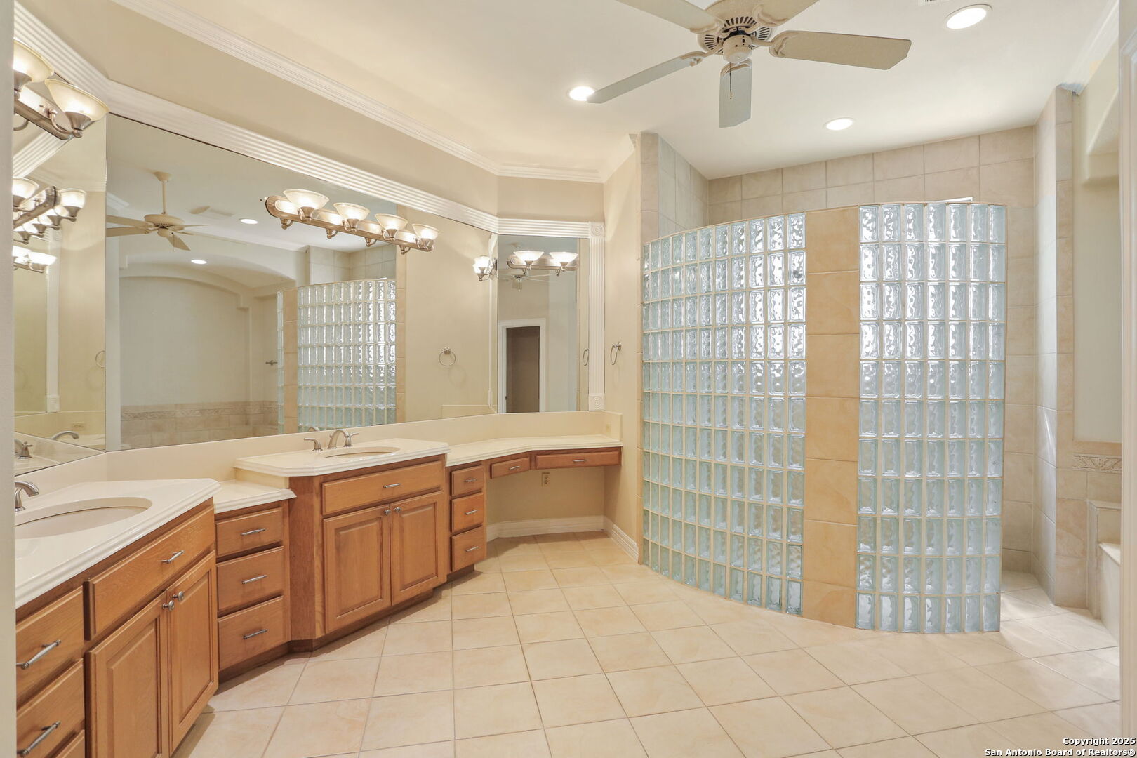 24630 Bogey Ridge San Antonio TX 78260