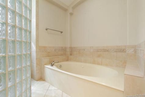 24630 Bogey Ridge San Antonio TX 78260