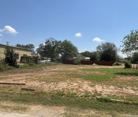 00 Renfro Devine TX 78016