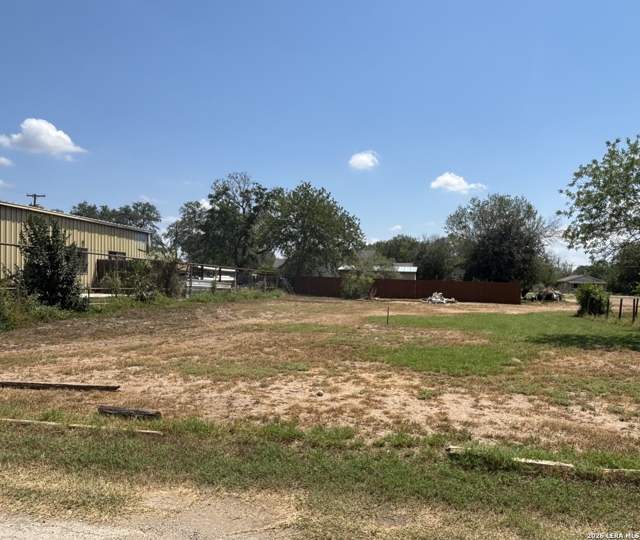 00 Renfro Devine TX 78016