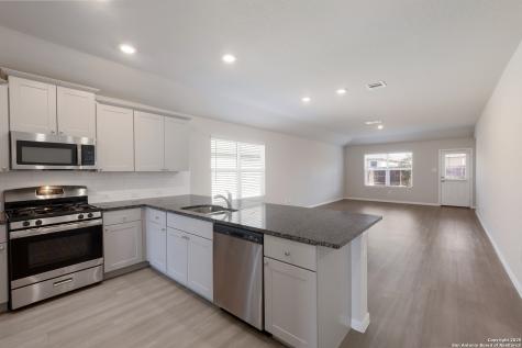 4309 Southton Bed San Antonio TX 78223