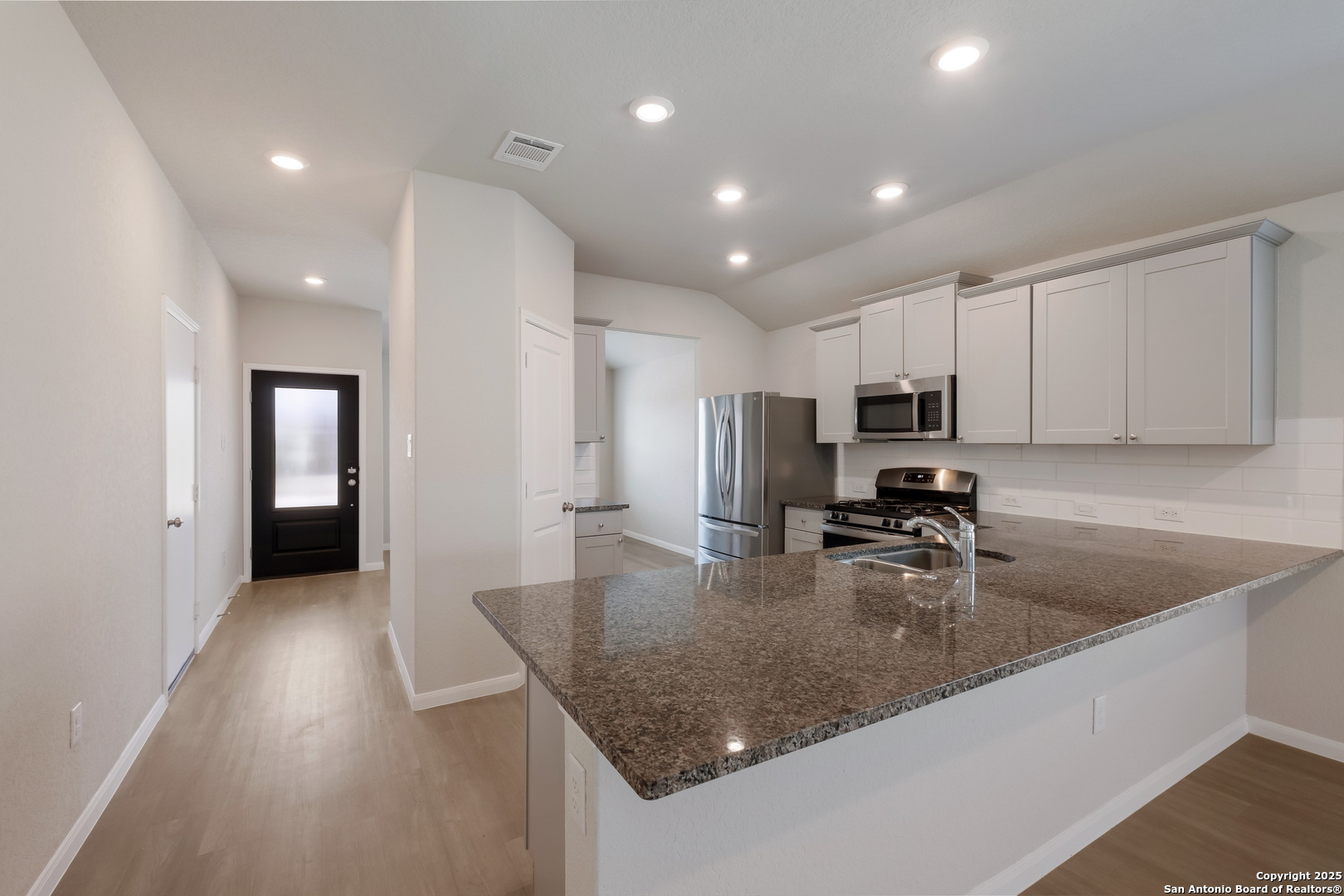 4309 Southton Bed San Antonio TX 78223