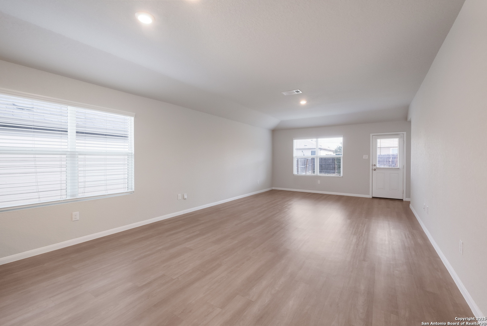 4309 Southton Bed San Antonio TX 78223