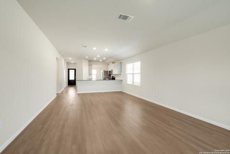 4309 Southton Bed San Antonio TX 78223