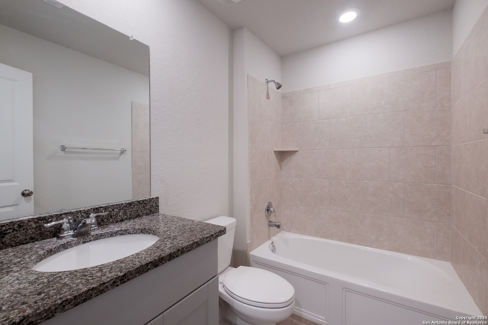 4309 Southton Bed San Antonio TX 78223