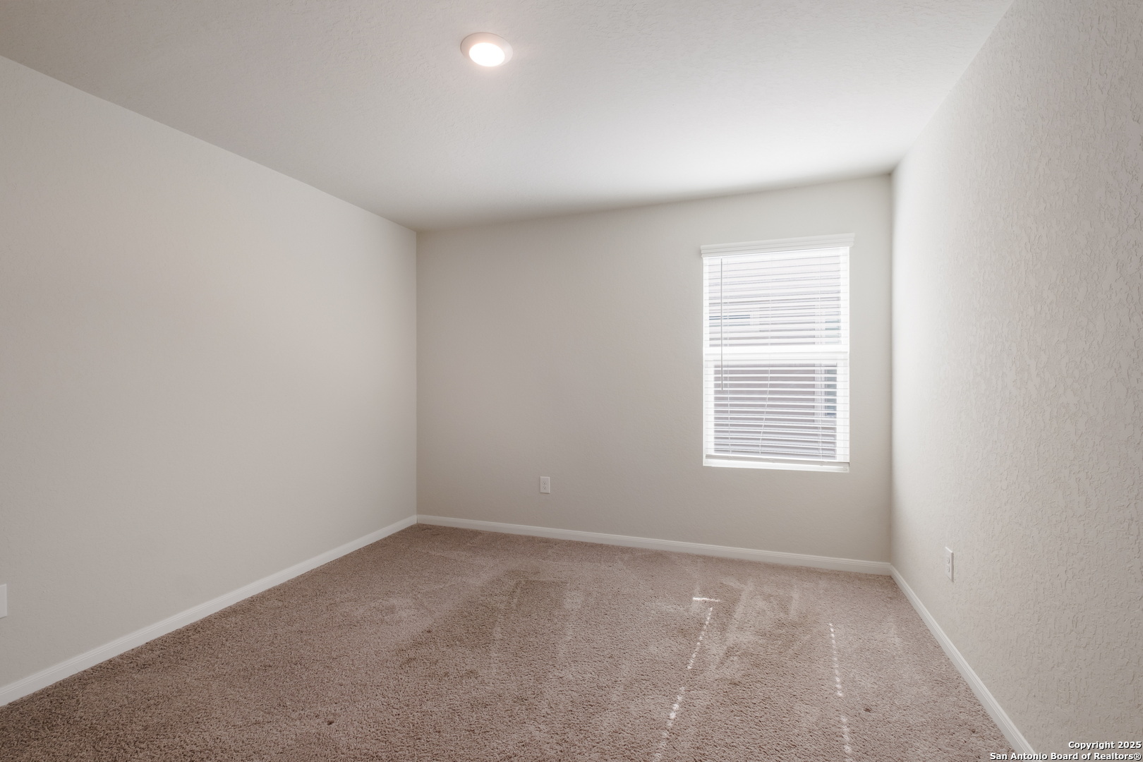 4309 Southton Bed San Antonio TX 78223