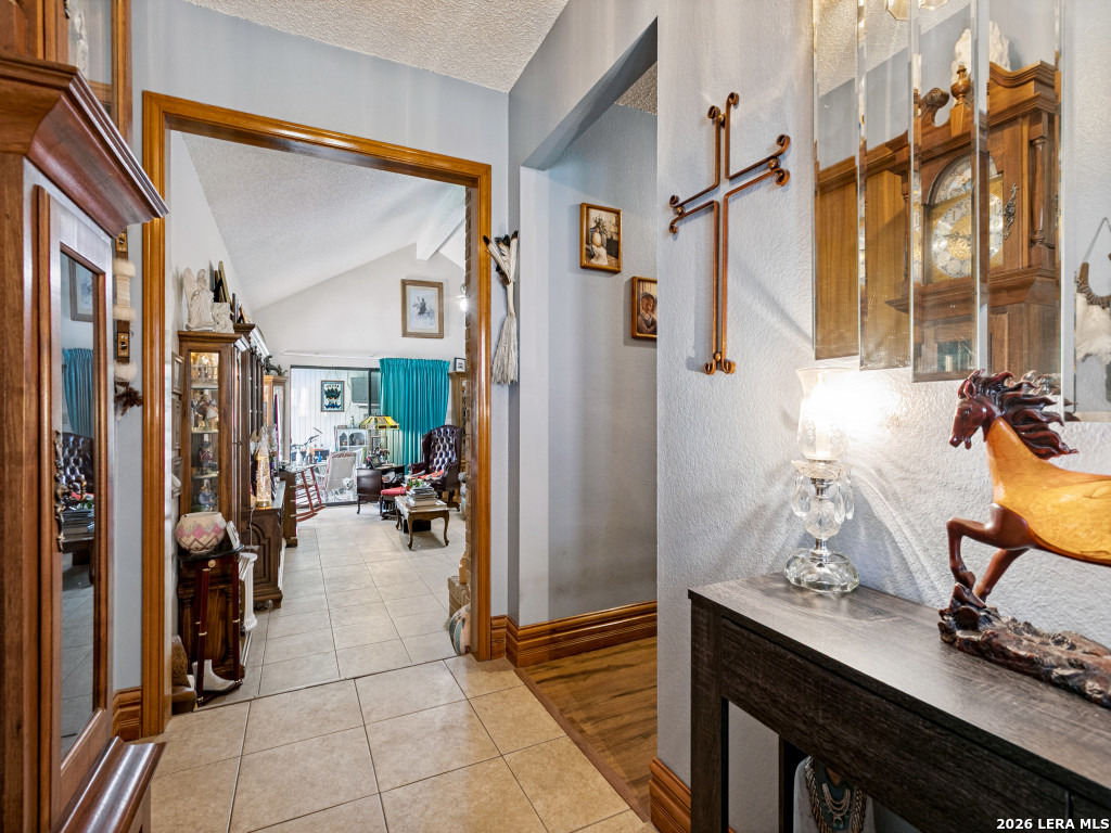 6419 Royal Ridge San Antonio TX 78239