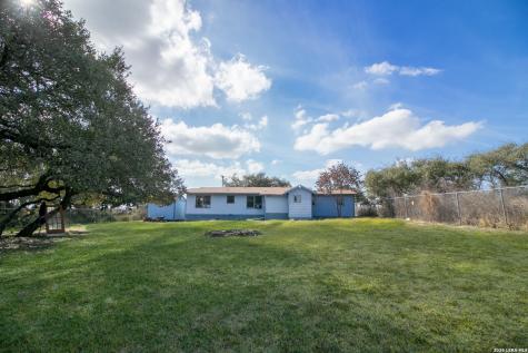 16472 N State Highway 16 Poteet TX 78065