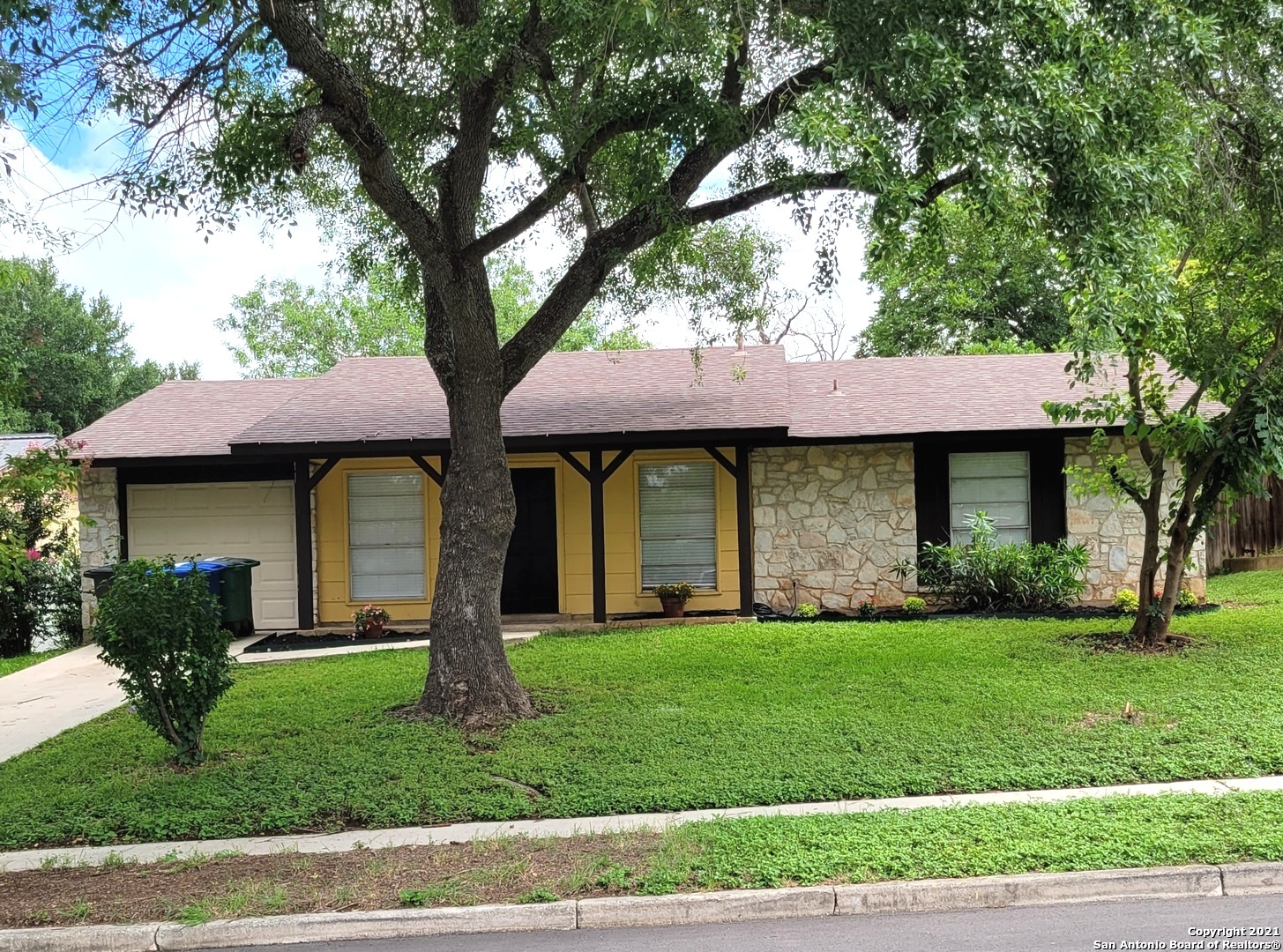 6727 Spring Hurst Street San Antonio TX 78249