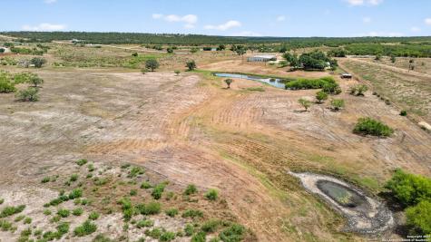 2220 Fm 1343 Devine TX 78016