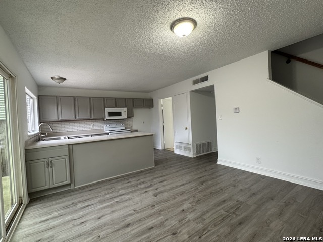 6631 Spring Hurst San Antonio TX 78249