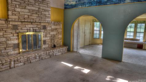 6623 Ranch Road 1120 Rio Frio TX 78879