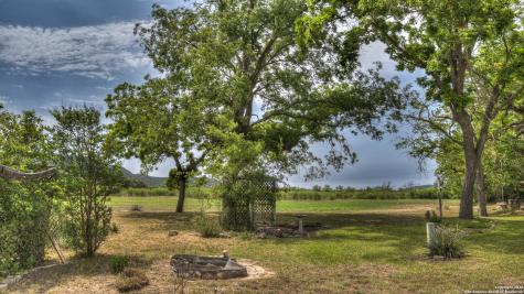6623 Ranch Road 1120 Rio Frio TX 78879