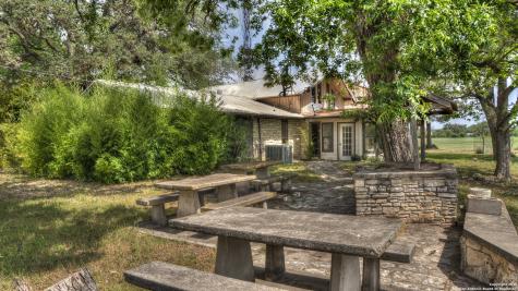 6623 Ranch Road 1120 Rio Frio TX 78879