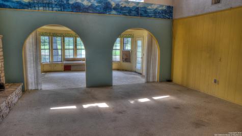 6623 Ranch Road 1120 Rio Frio TX 78879