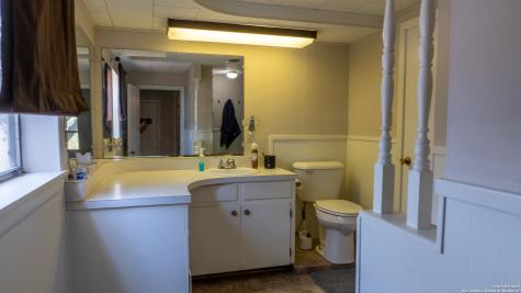 4843 N Fm 1436 La Pryor TX 78872