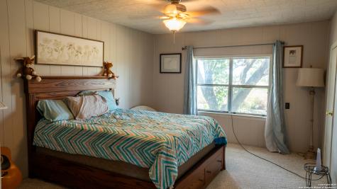 4843 N Fm 1436 La Pryor TX 78872