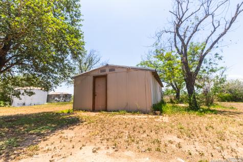 4843 N Fm 1436 La Pryor TX 78872