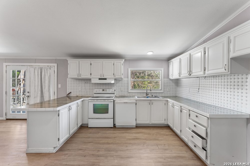 576 Wright Drive Bandera TX 78003