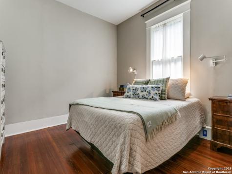 521 N Palmetto San Antonio TX 78202